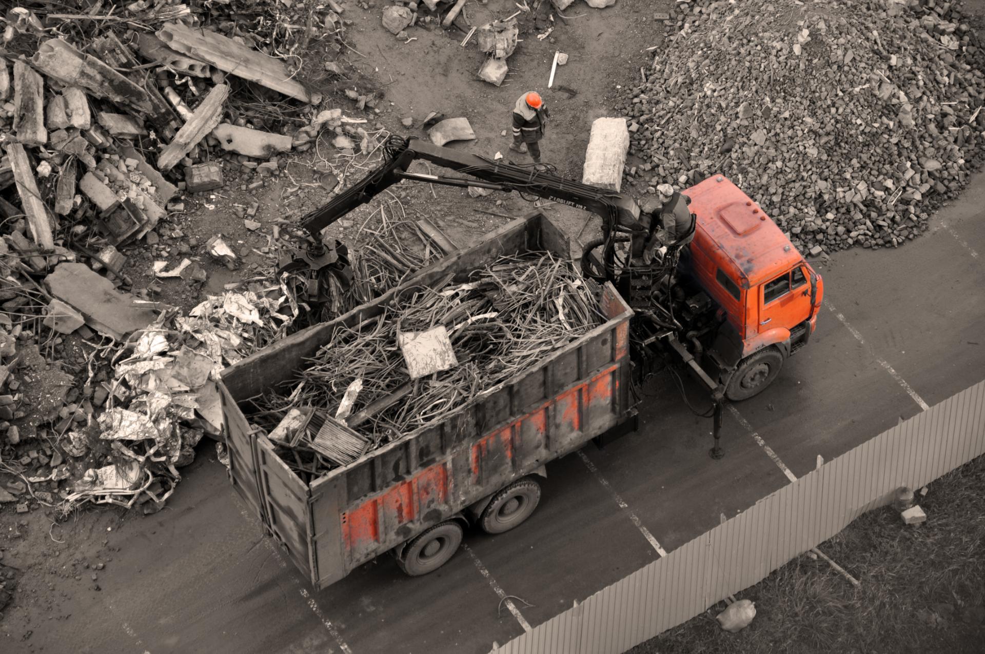 Why Businesses Should Recycle Metal Waste
